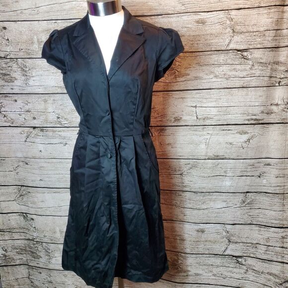 Max Azria Dresses & Skirts - Max azria Black dress Size 6 Missing Belt